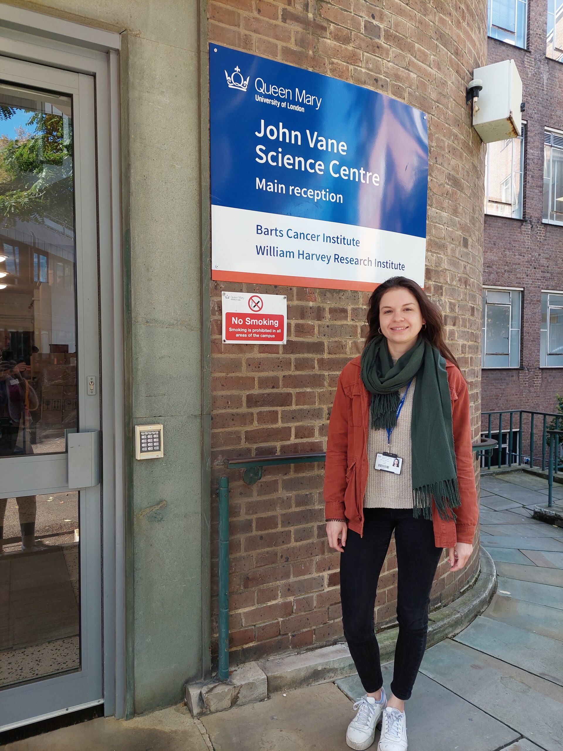 Mirjam_QMUL.jpg Mirjam Dellinger standing in front of the John Vane Science Centre at Queen Mary University of London, smiling during her SQUEEZE training stay.
